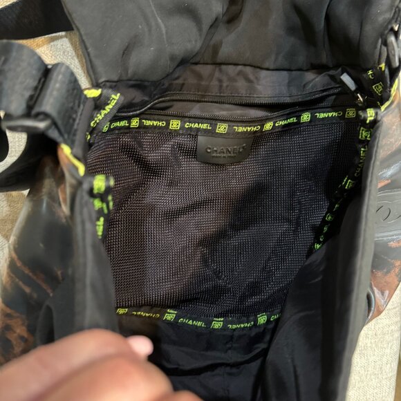 Chanel large size Crossbody canvas - Picture 3 of 9